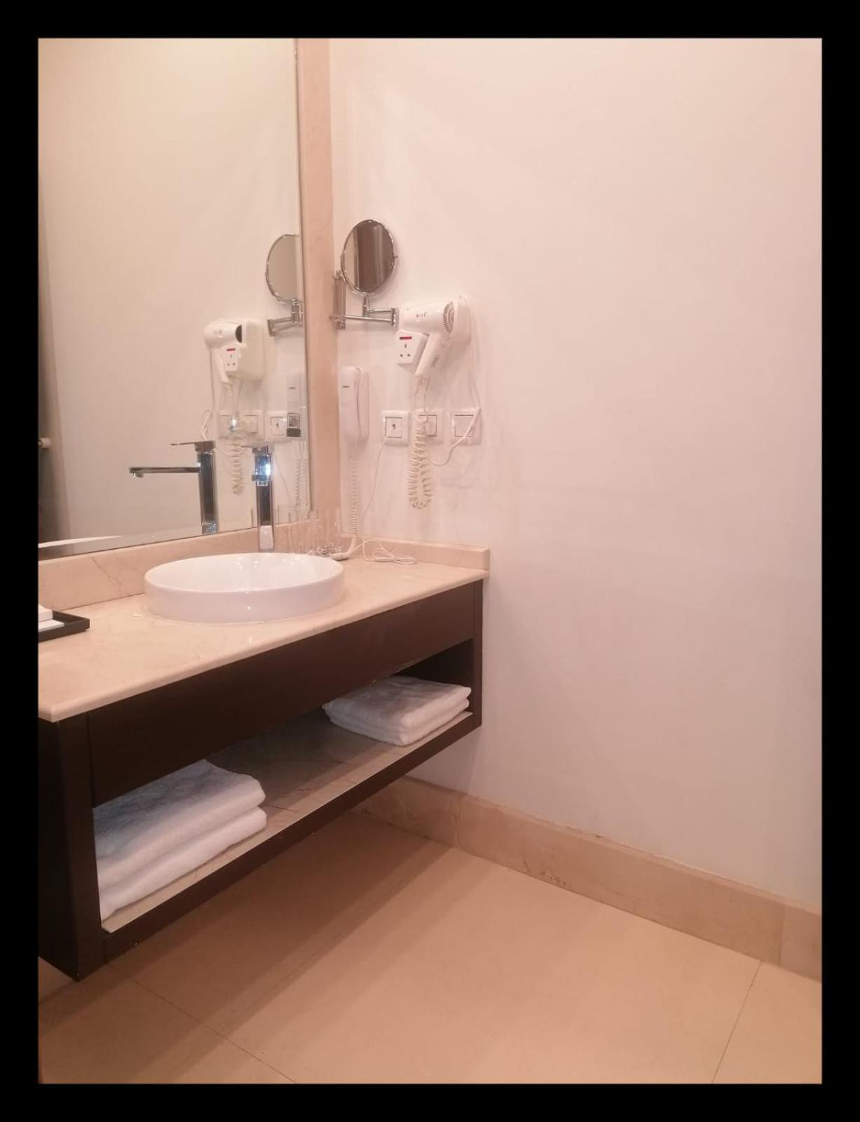 Diamond Hotel Ar Riyad Esterno foto